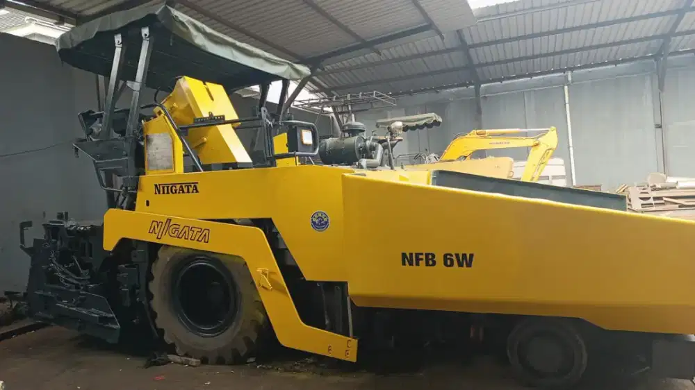 Finisher nigata NFB6W bentang 4,5 meter tahun 2015