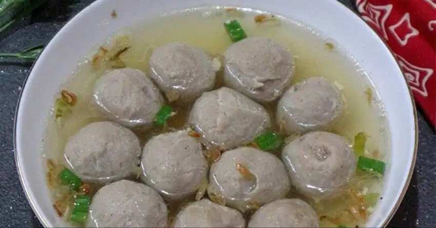 Pembuat bakso berpengalaman