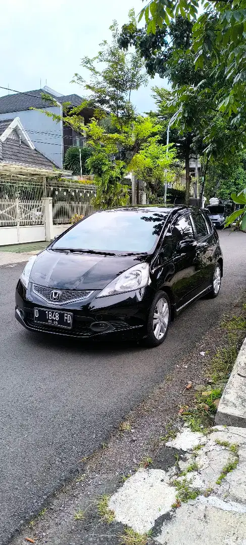 Jazz RS 1.5 at 2010 hitam