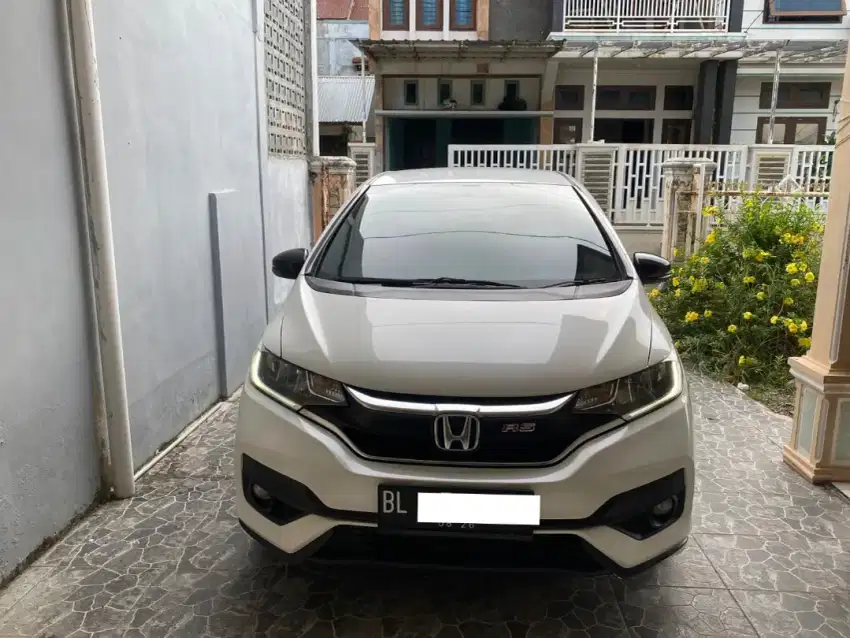 Honda Jazz RS CVT -AT (2019)