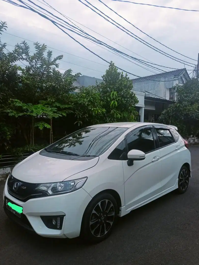 HONDA JAZZ 1.5 RS AT Hatchback 2016