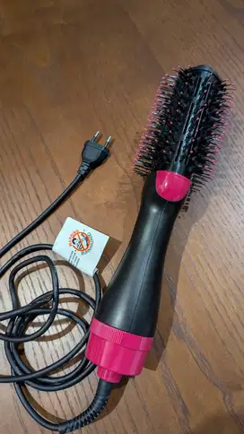 One Step Brush Hairdryer And Styler (Sisir Pengering, Pelurus & Curly)