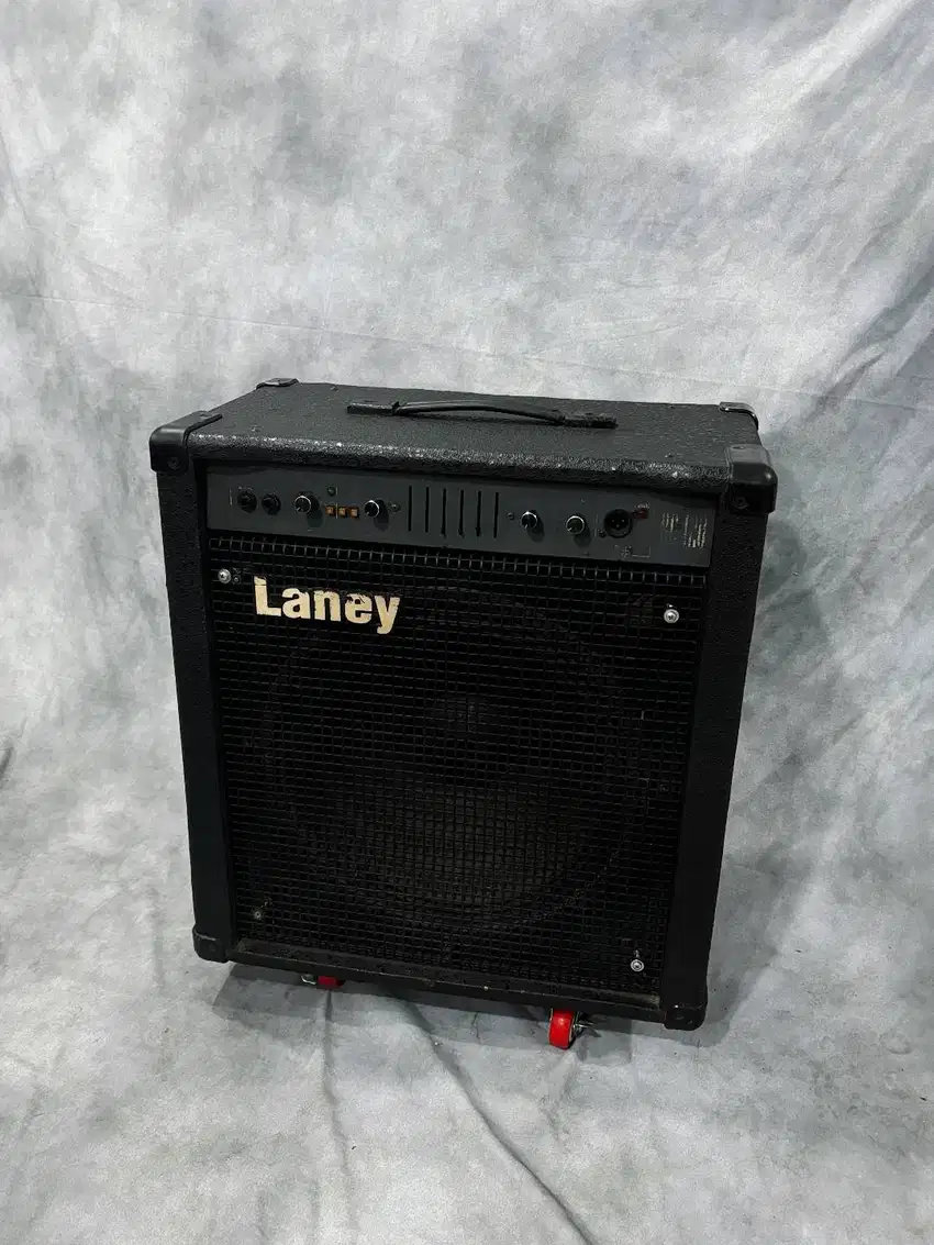 BILLY MUSIK - Ampli Bass Laney BC120 15 Inch 120 Watt