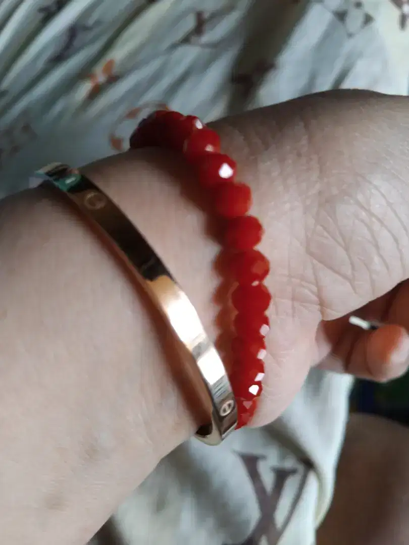 Gelang Kristal Merah