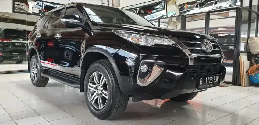 Toyota Fortuner 2.4G 4x2 Solar