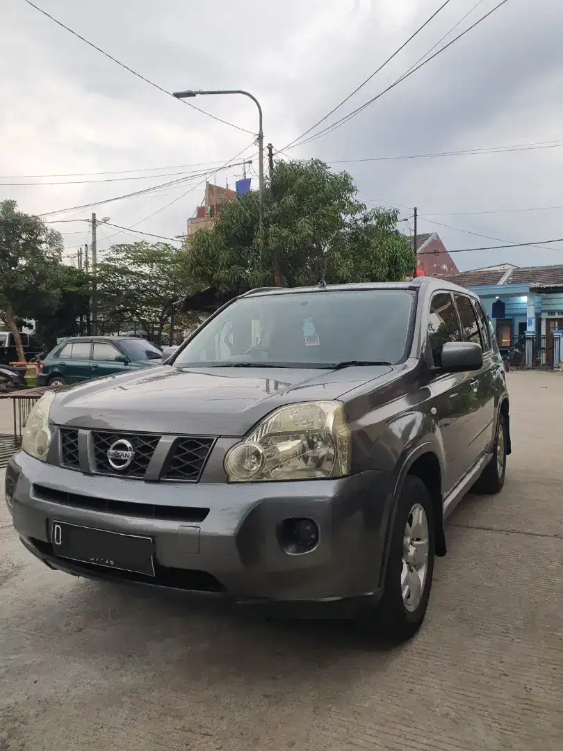 Nissan Xtrail 2.0 AT 2009
Mesin sangat bagus 