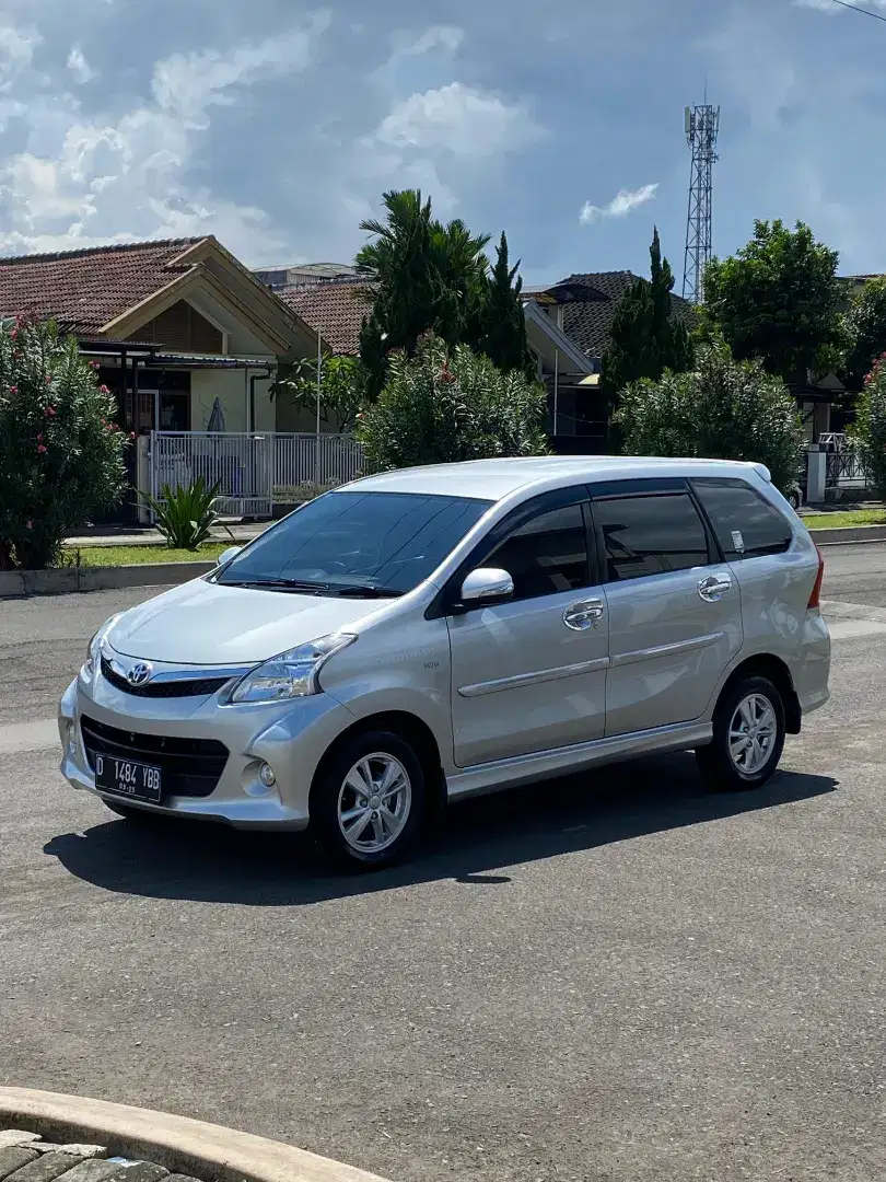 AVANZA VELOZ 1.5 M/T 2015 LOW KM ISTIMEWA