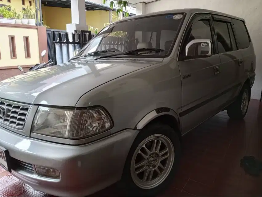 Toyota Kijang Kapsul LGX  2.0 EFI Bekas