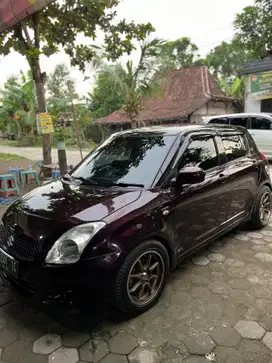 Suzuki Swift 2010 Bensin