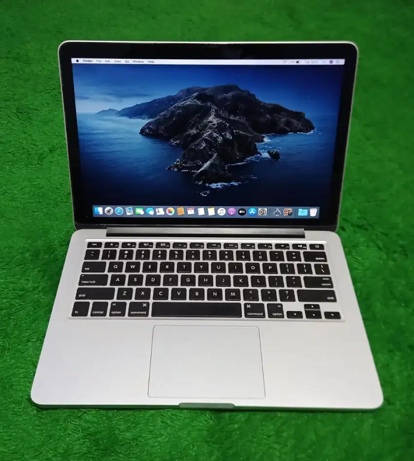 Apple Macbook Pro 2013 i5 8/256 GB Silver murah