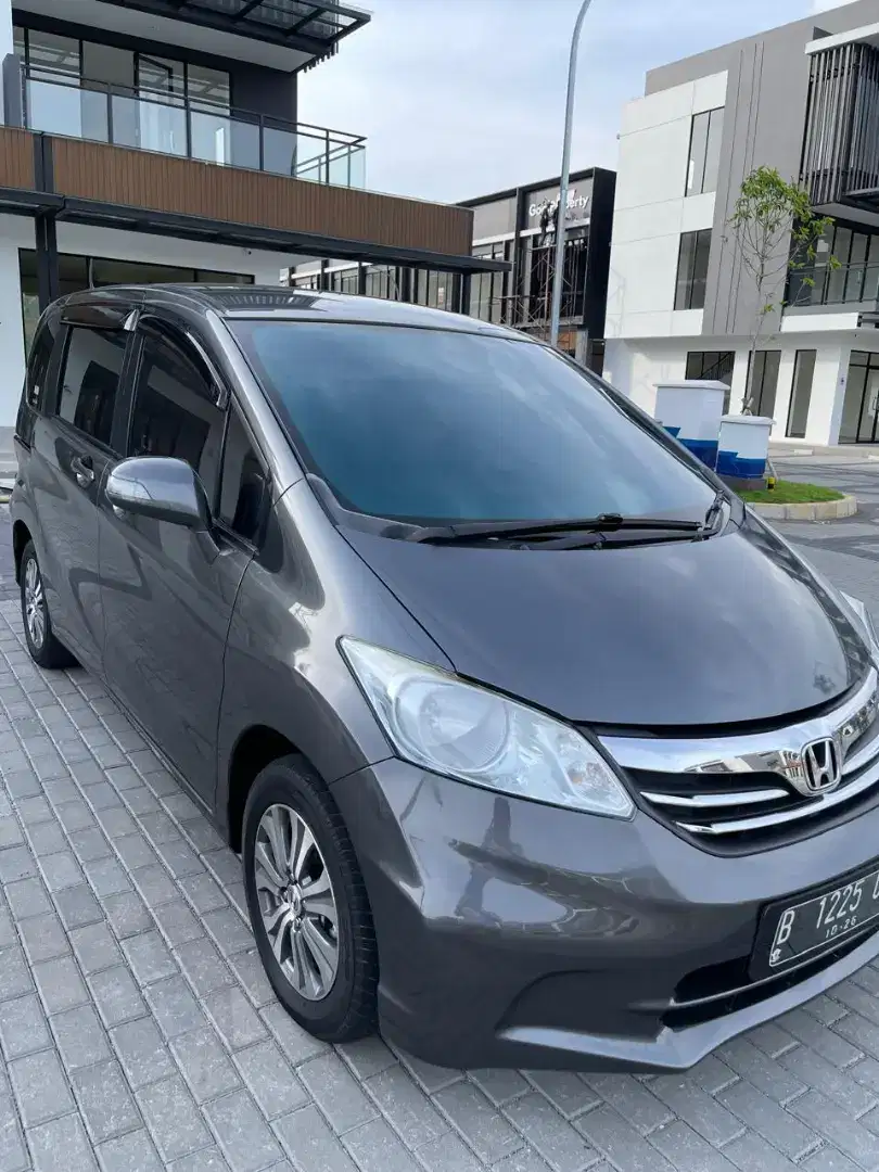 HONDA FREED SD 2014,ISTIMEWA