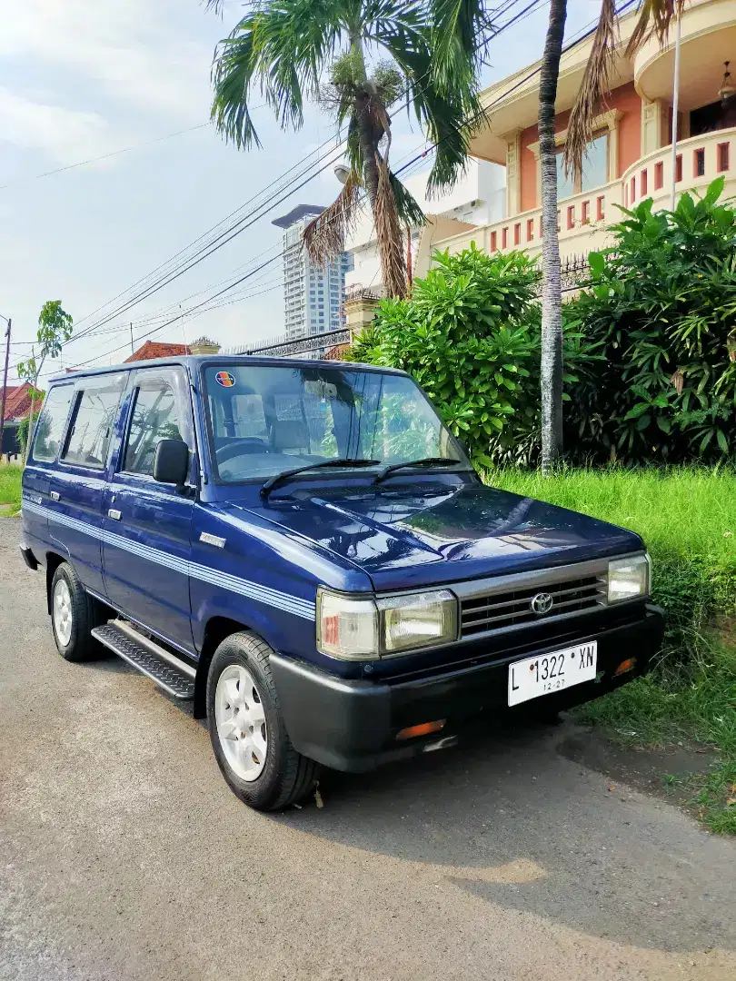 Toyota kijang lgx