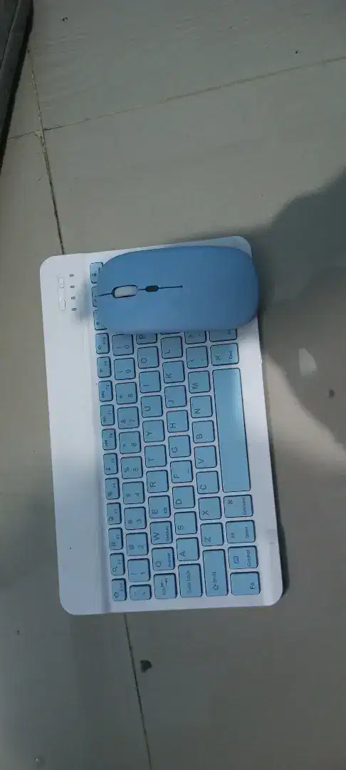 Keyboard bekas berfungsi