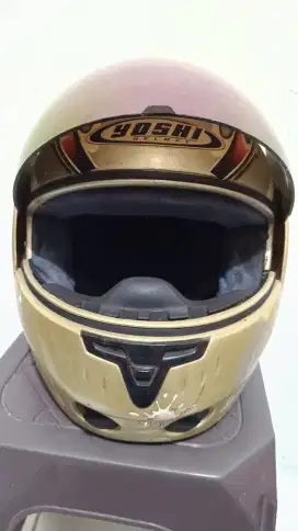 Helm full face antik