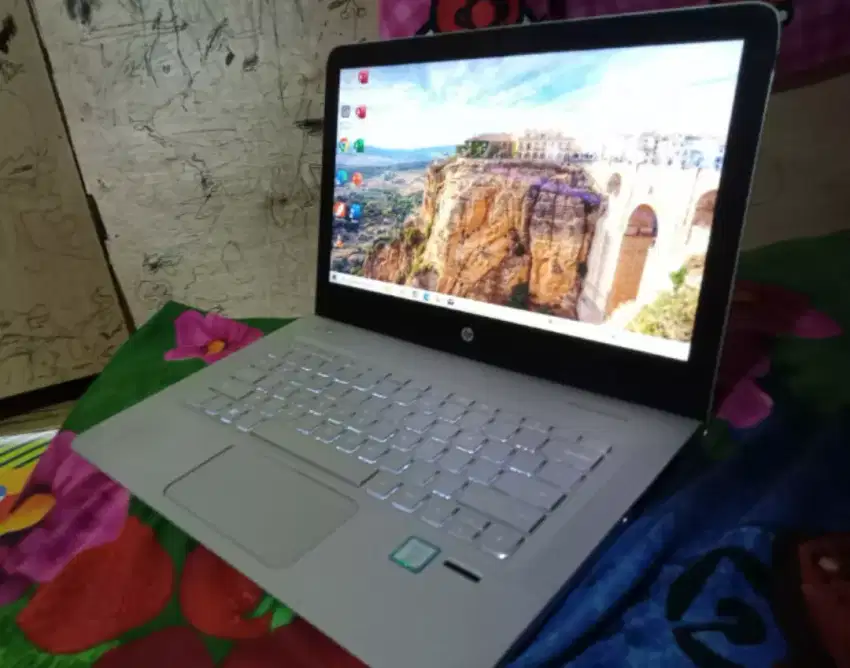 Laptop hp envy -d027tu