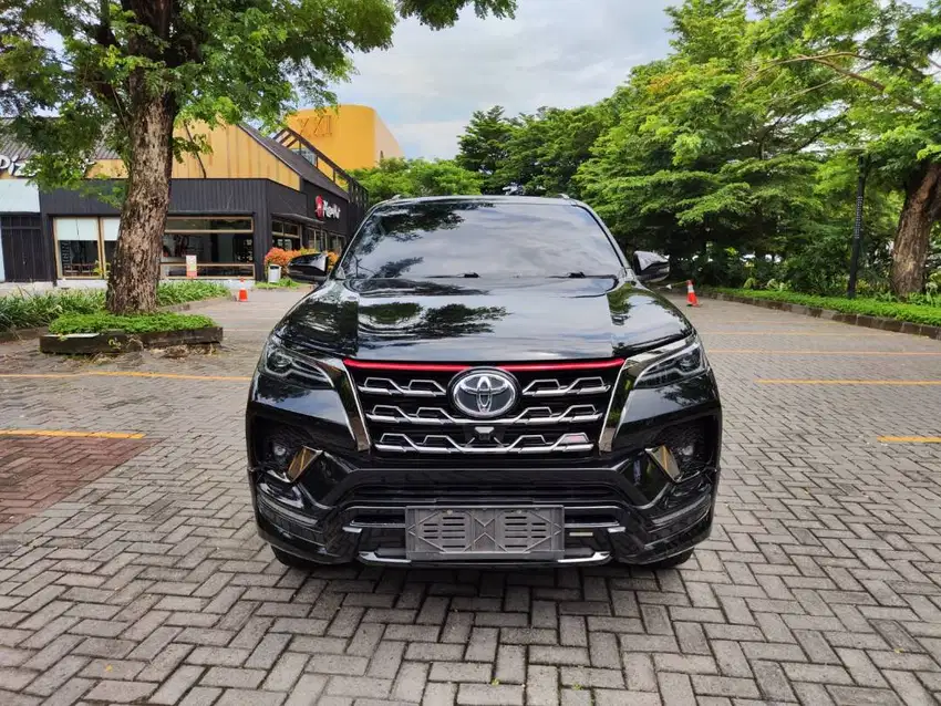 FORTUNER  VRZ TRDs Last Edition 2021(DENGAN YG TIPE GR SAMA PERSIS)