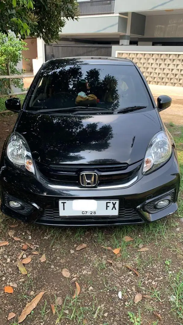 Honda Brio E CVT tahun 2018 warna Hitam