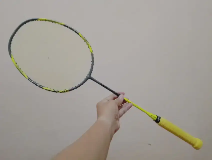 Raket badminton Yonex Arcsaber 7 play