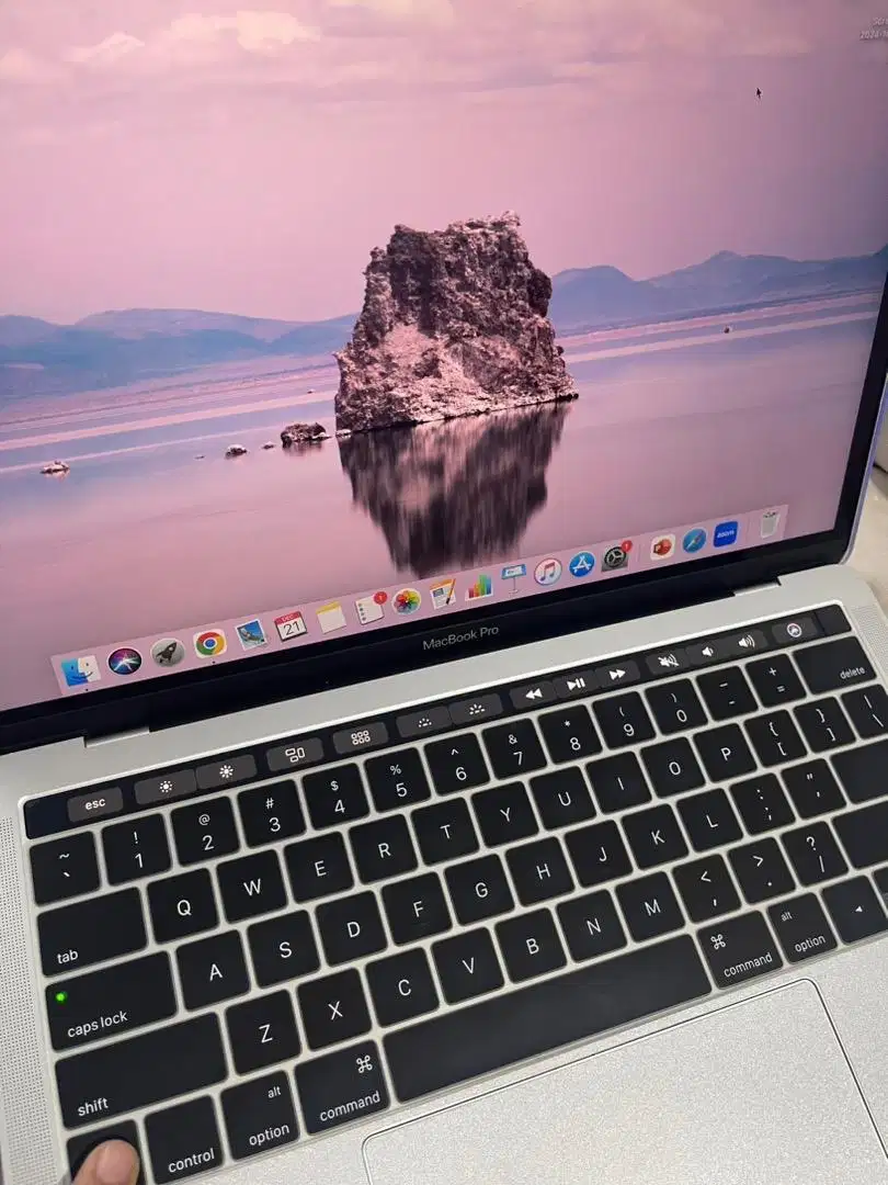 Macbook Pro 13-inch 2019 Touch bar