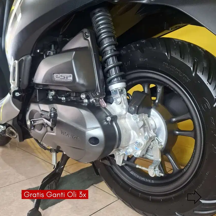 Scoopy sporty 2024 siap pantau bergaransi 6bulan