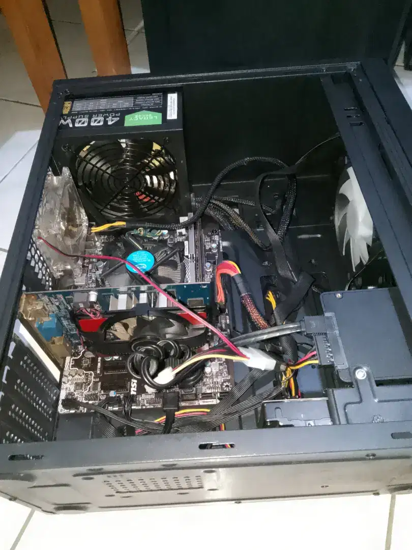 PC Intel core i3 7100 plus VGA Asus GT 730 lancar normal