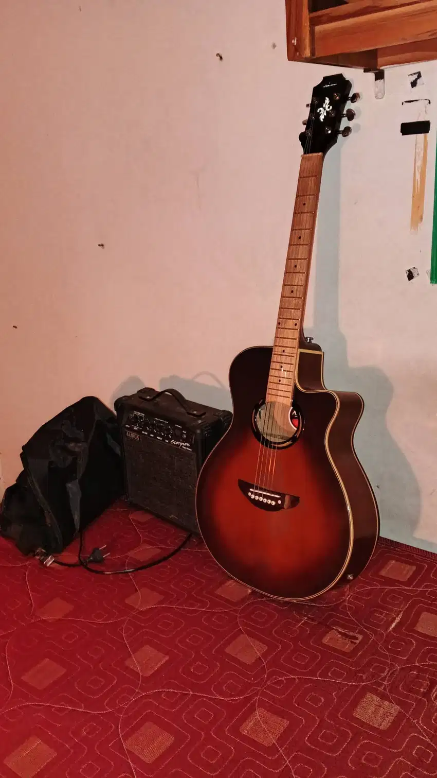 Guitar akustik elektrik Yamaha apx 500ii + ALMUS amplifier