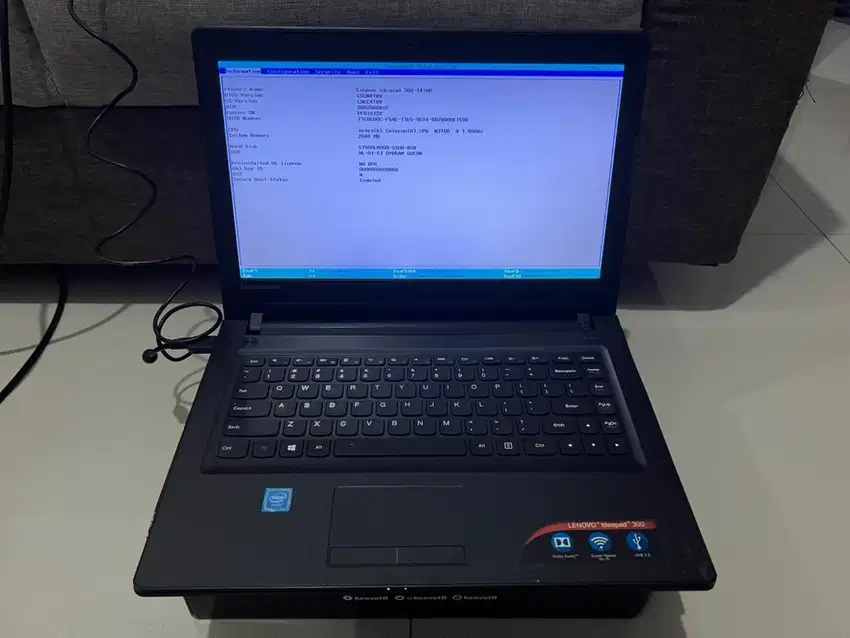 Laptop Lenovo Ideapad 300