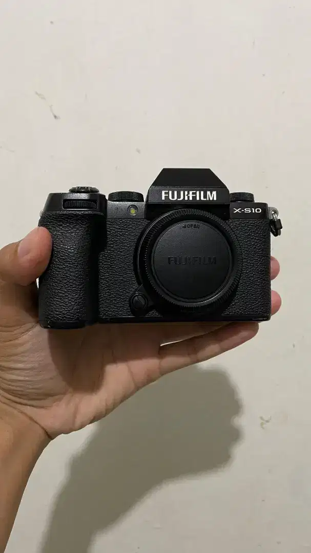 Fujifilm XS10 Pemakaian terawat, kondisi 95% masih mulus