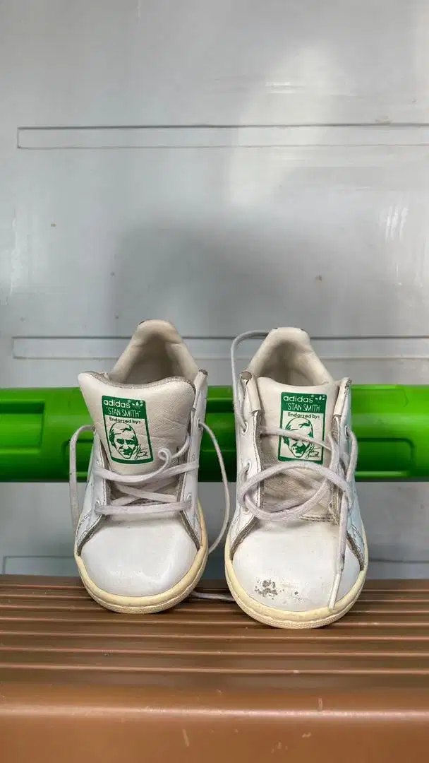 Sepatu adidas stan smith putih