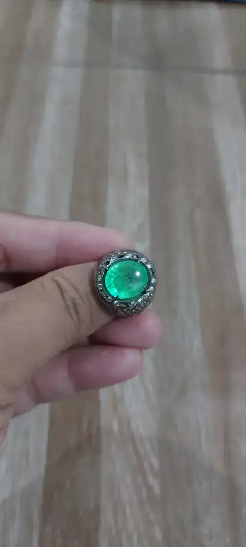 Jamrud Kalimantan Iket Perak