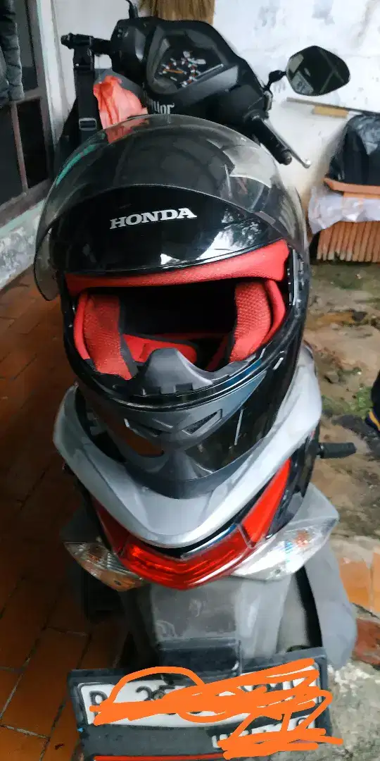 Helm CBR 150 Original.
