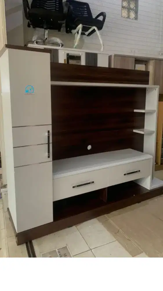 Promo meja TV partisi