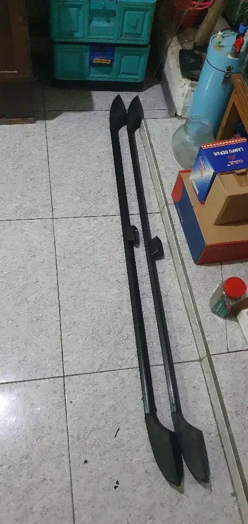 Roof rail bekas pakai di avanza