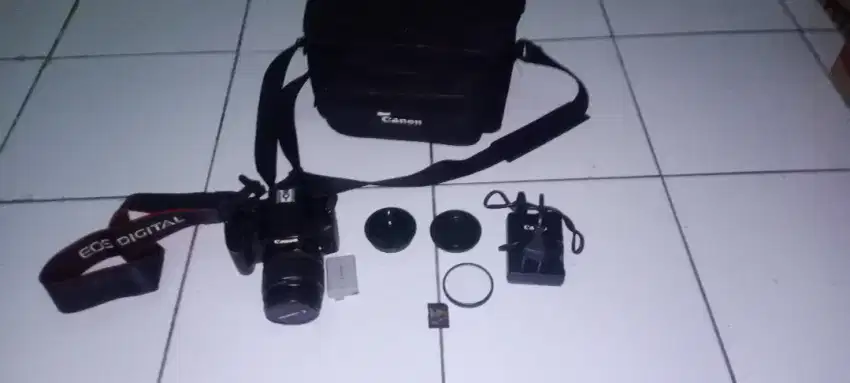 Di Jual Kamera Canon Eos 1000D