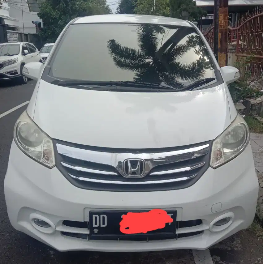 Jual mobil Honda Freed 2015