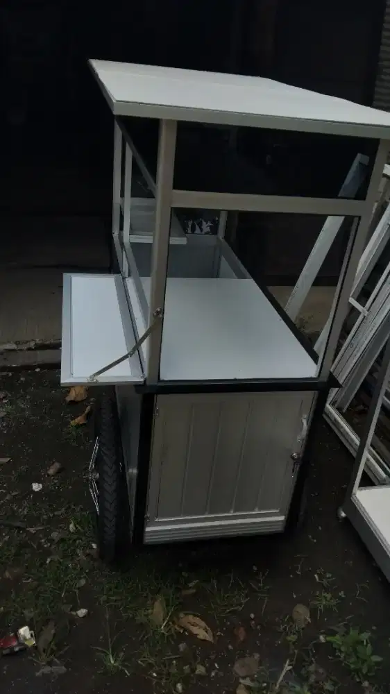 Gerobak aluminum gorengan