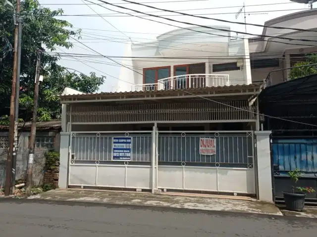 Rumah Besar Minimalis Siap Huni di Duri Kepa, Jakarta Barat