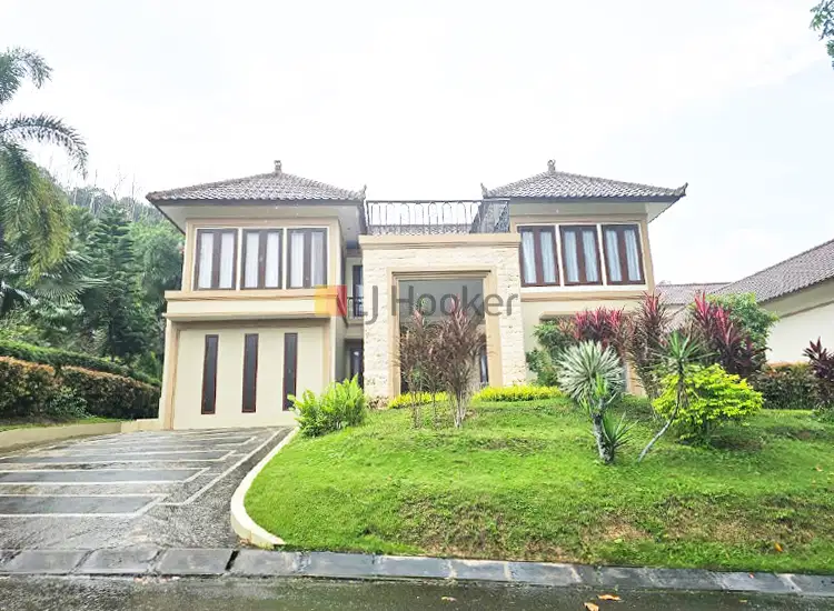 Disewakan Rumah Mewah 2 Lantai Di Villa Panbil Residence