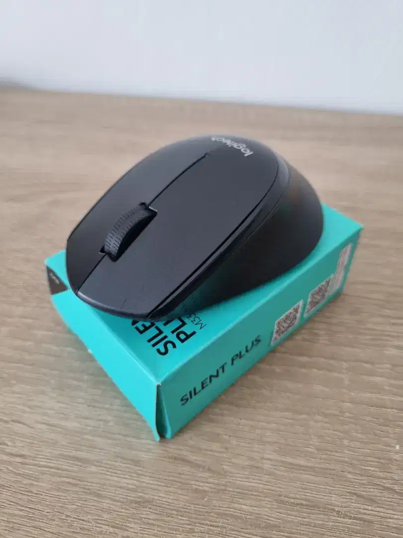 Mouse Logitech M330 Second-Mouse tanpa suara klik