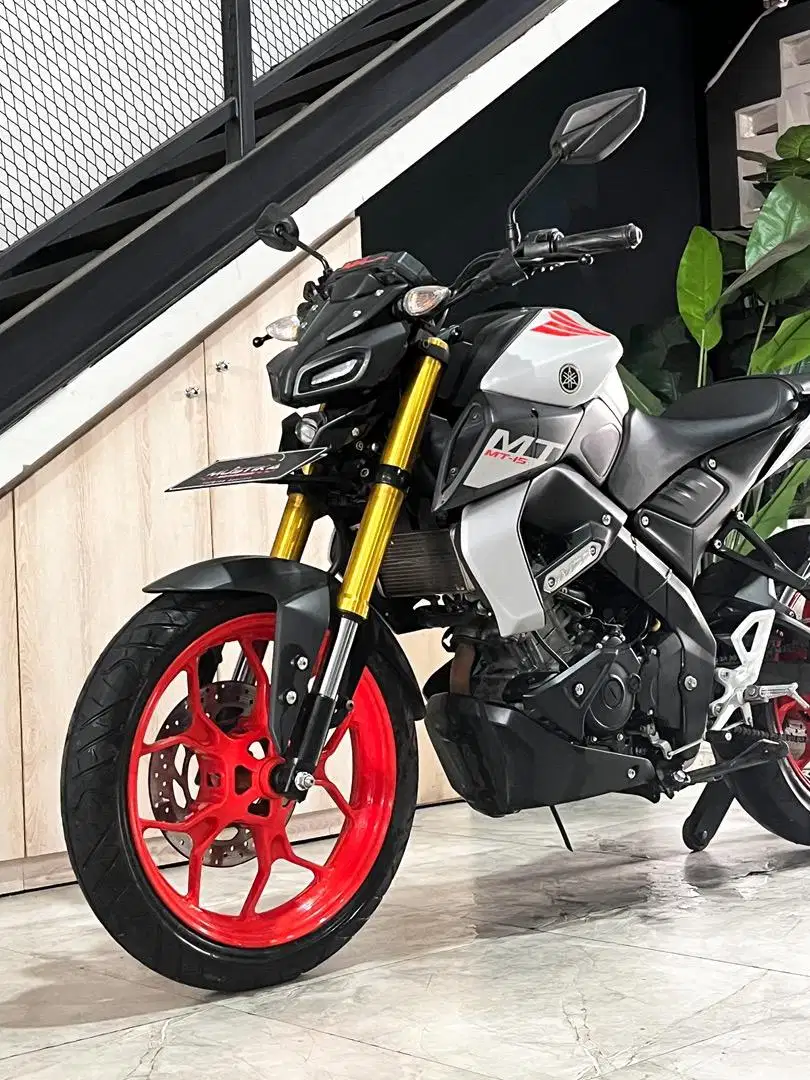 MT 15 2019 Termurah Mulus Promo Kredit Mustika Motor Sulfat