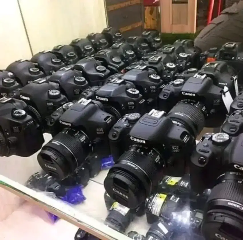 Kamera Canon Di Cari