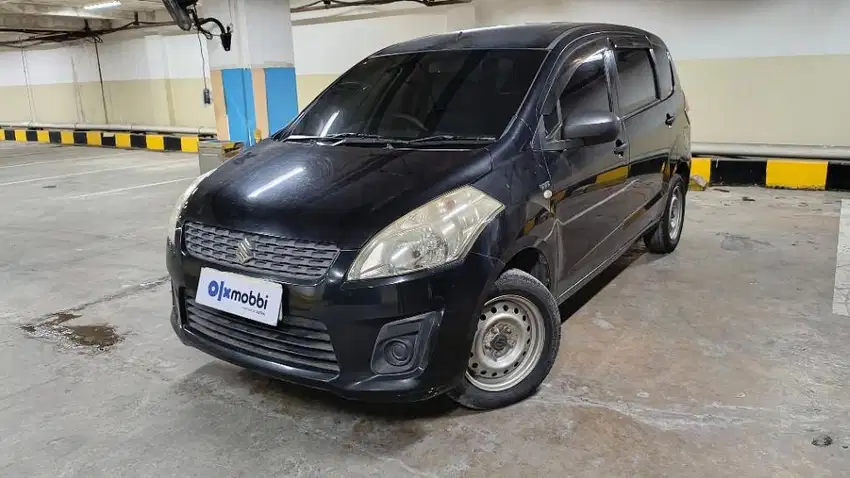 KM Rendah TDP 5JT Suzuki Ertiga 1.4 GA Bensin-MT 2013 Hitam