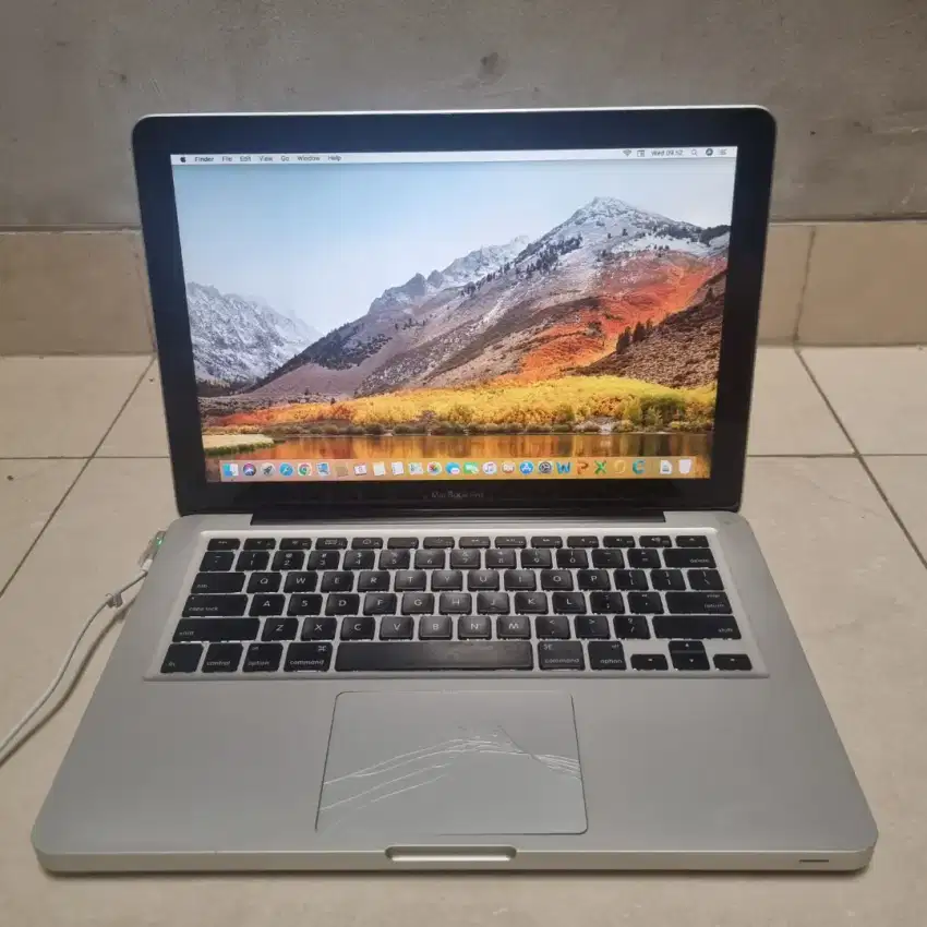 Macbook Pro 13 inch early 2011 intel core i5