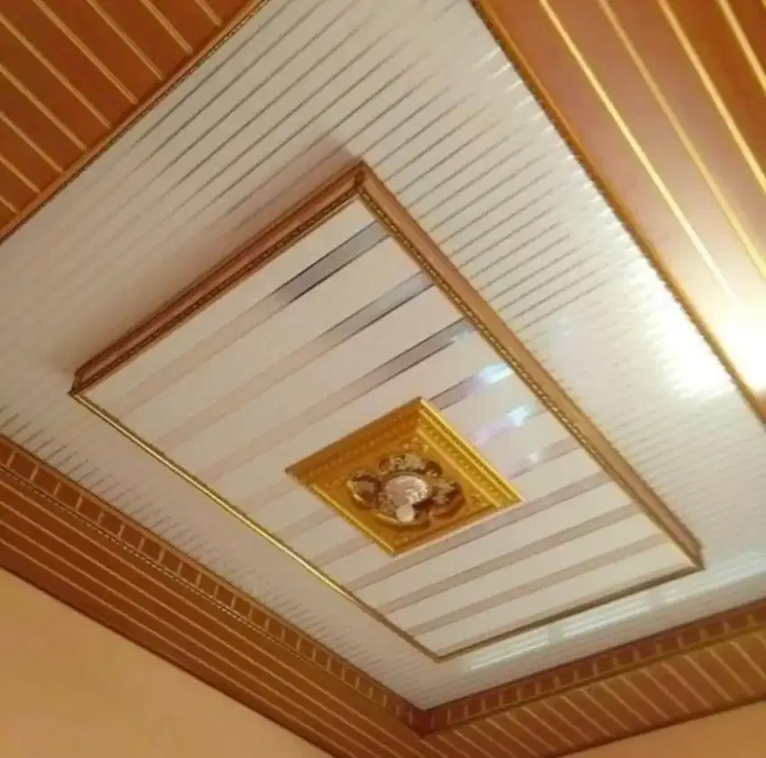 Plafon pvc terpasang elegan