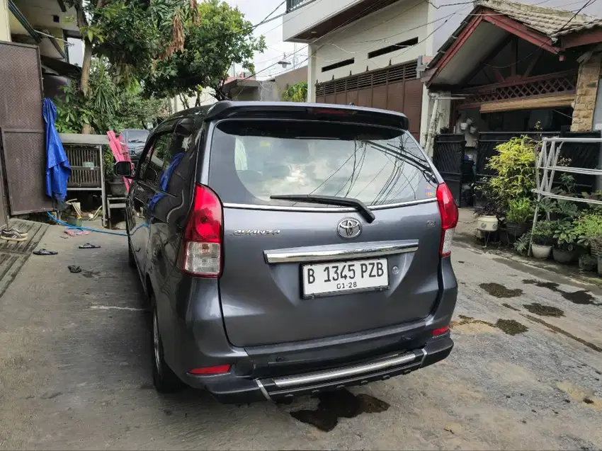 Toyota Avanza Avansa G Manual MT Tahun 2013 Abu , 2012