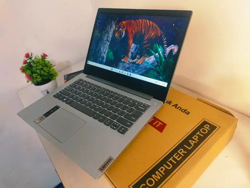 Lenovo Ideapad Slim 3 ProcAMD 3020e With Radeon