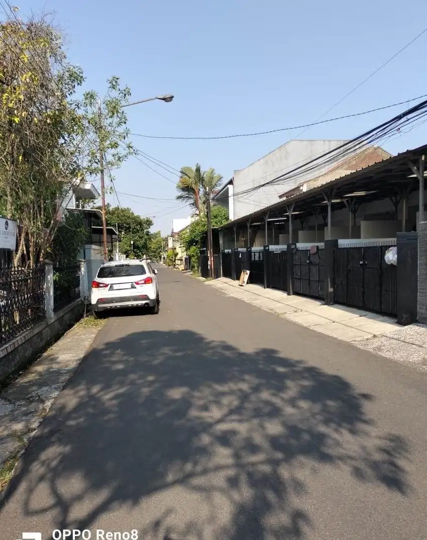 Rumah dijual cepat lokasi super strategis di Turangga Buahbatu Bandung