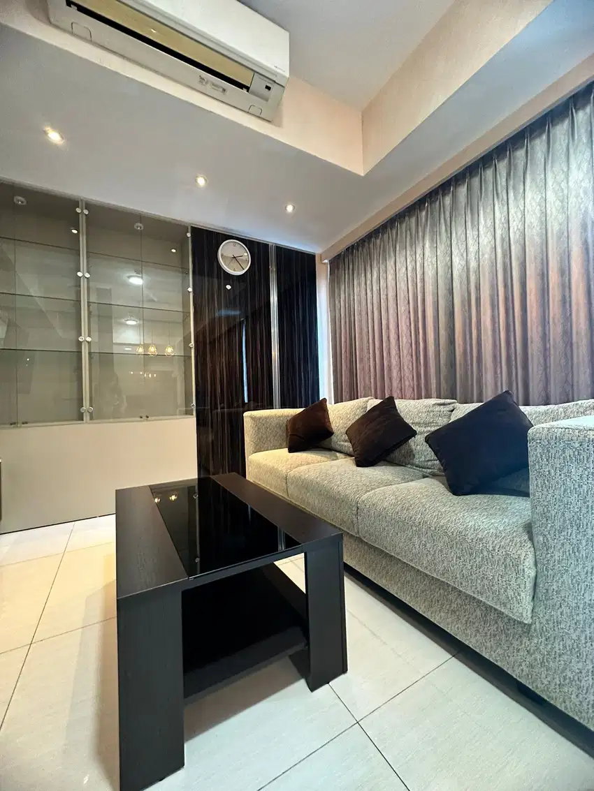 DISEWAKAN APARTEMEN ELITE SURABAYA LA RIZ MANSION 3BR FURNISHED 99m2