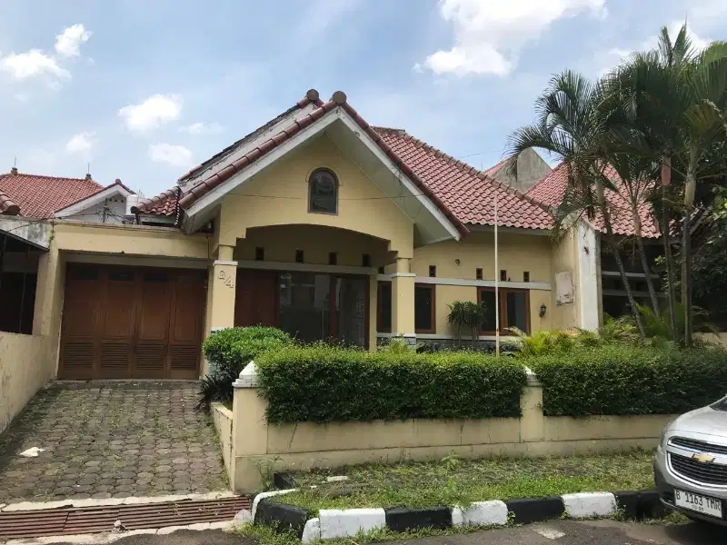 Dijual Cepat Rumah Terawat di Komplek Elite Antapani Bandung