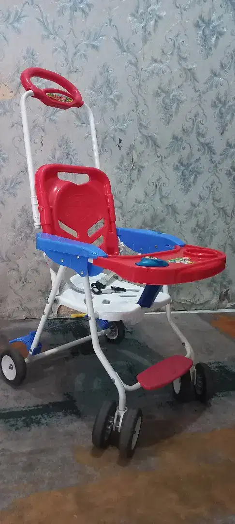 Baby Chair Stroller ( bangku makan ) FAMILY